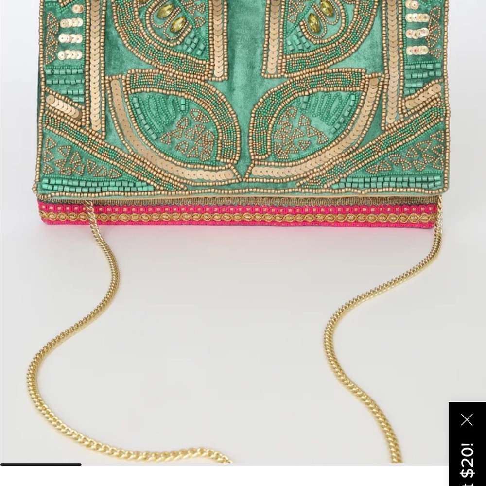 Bead the Best Green Velvet Beaded Clutch